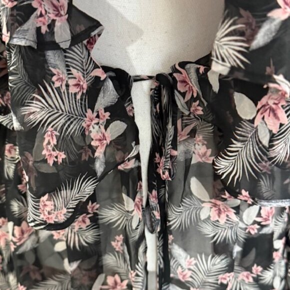 Victoria's Secret Chiffon Kimono Robe Duster Sheer Black Floral Size XS/S NWT - Picture 5 of 8